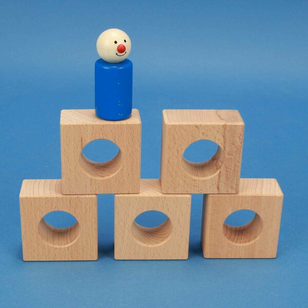 wooden block 6 x 6 x 3 cm - 3 cm drilled