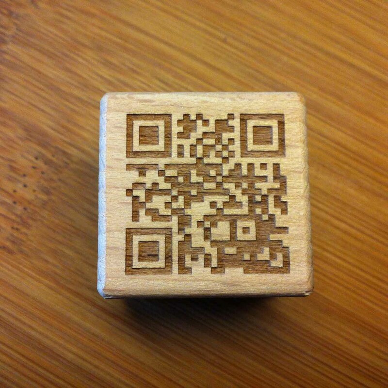 QR-Code Holzwürfel