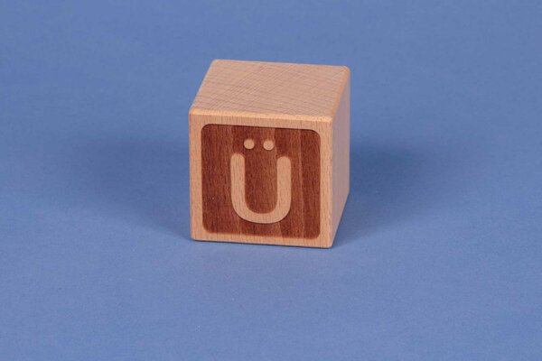 Cubes en lettres Ü négatif